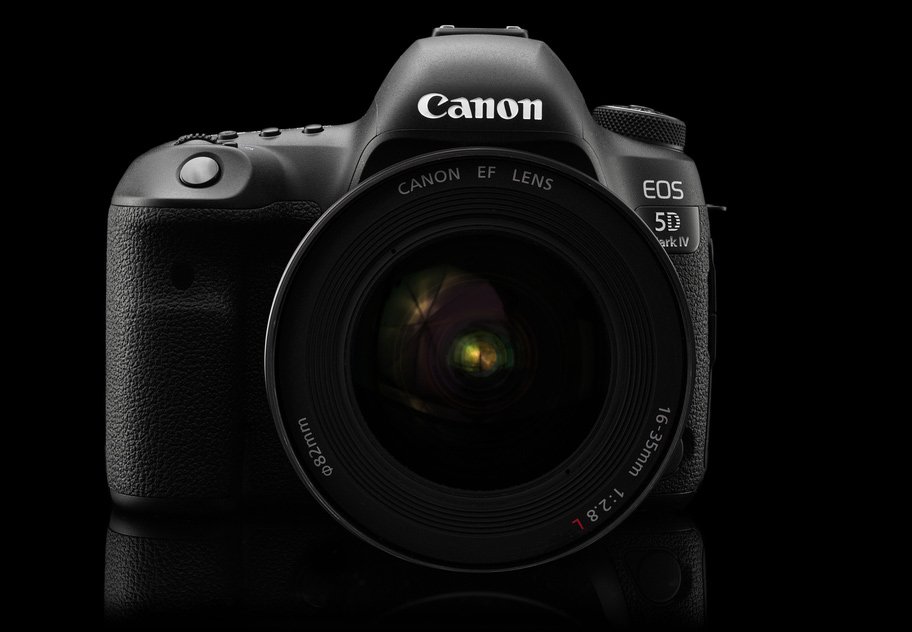Canon 5D Mark IV for wedding photographers.
