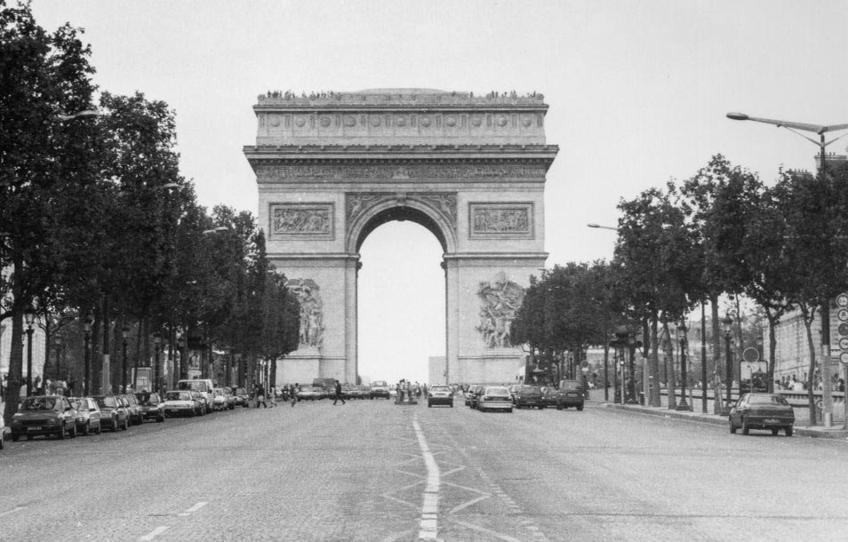 views of Paris captured by famous photographer