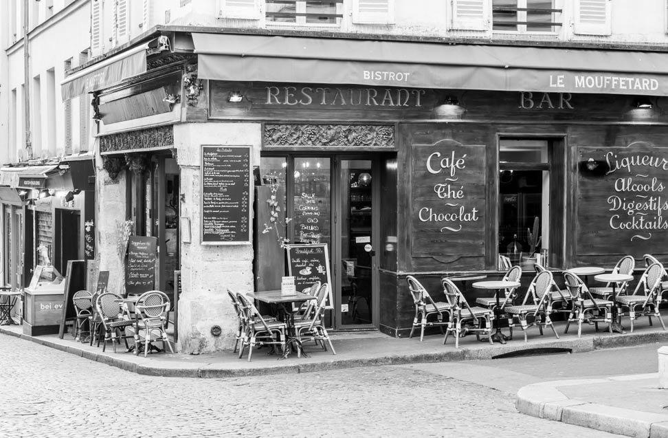 Image of a cafe in Paris, taken by a famous French photographer