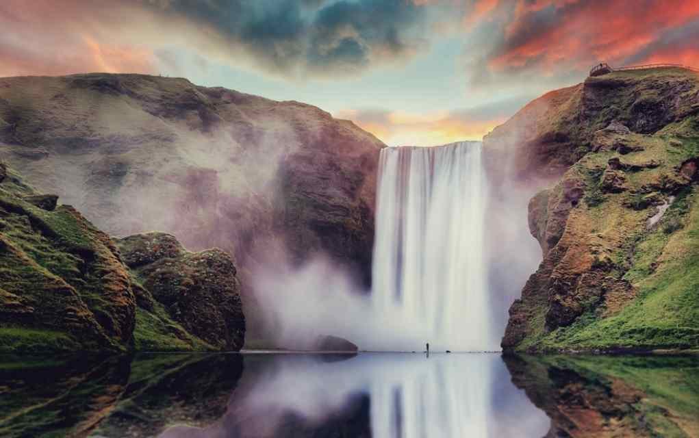 stunning photo of a reflected waterfall.