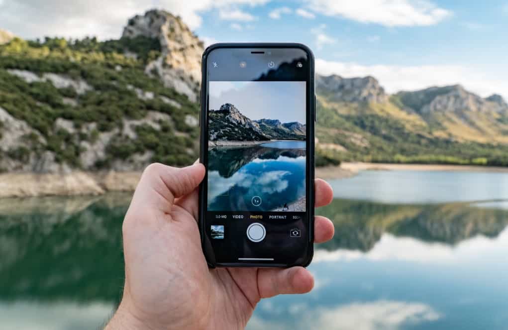 Smartphone camera - one of the most popular types of cameras.  