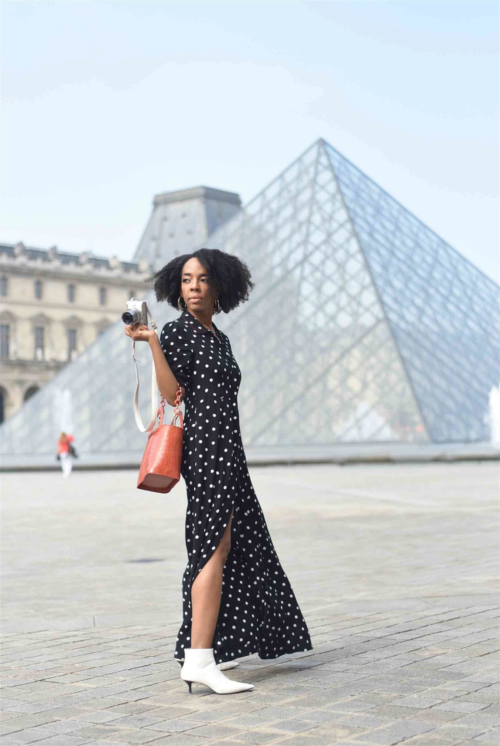 photo shoot at the louvre.