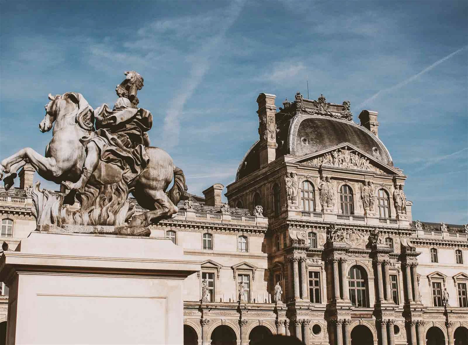best paris street photography locations