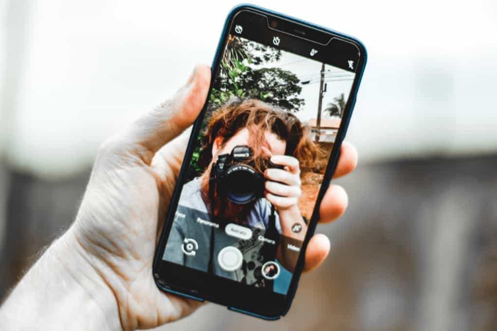 Smartphone vs Digital Camera: Which is better? - Amateur Photographer