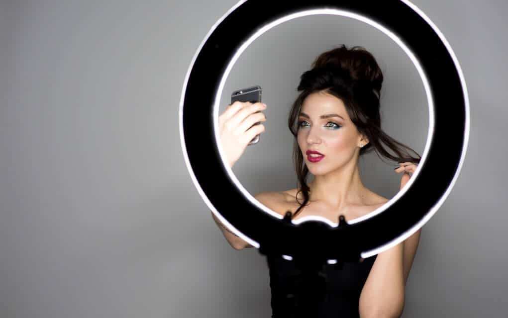 ring light photography featured image